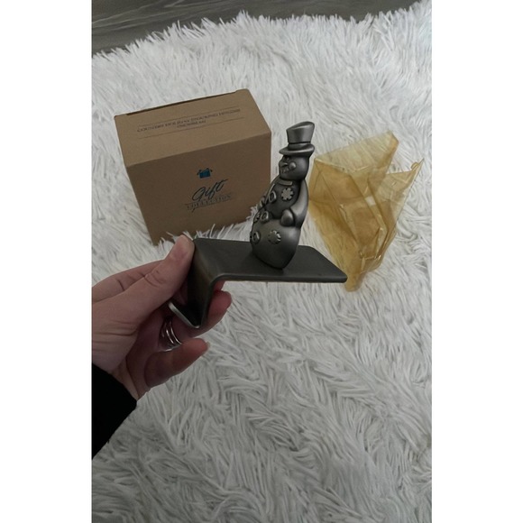 Country holiday snowman stocking holder - Picture 3 of 6